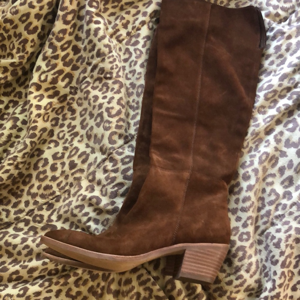 Steve Madden Women’s Largo” 👢Boot in Cognac Suede